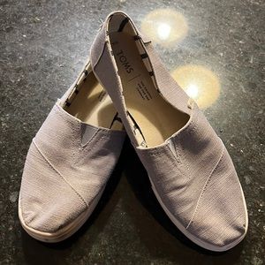 Toms Tan Canvas Shoes…lightly worn